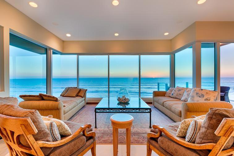 Celebrity Oceanfront Estate view 4