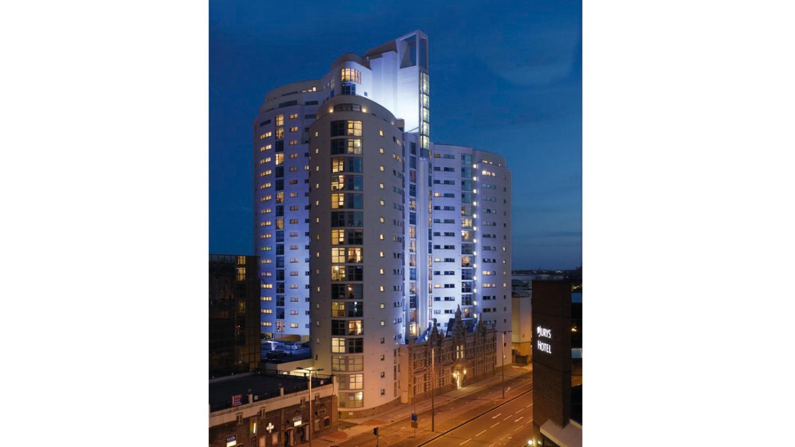 Cardiff City Center - FREE On-Site Parking