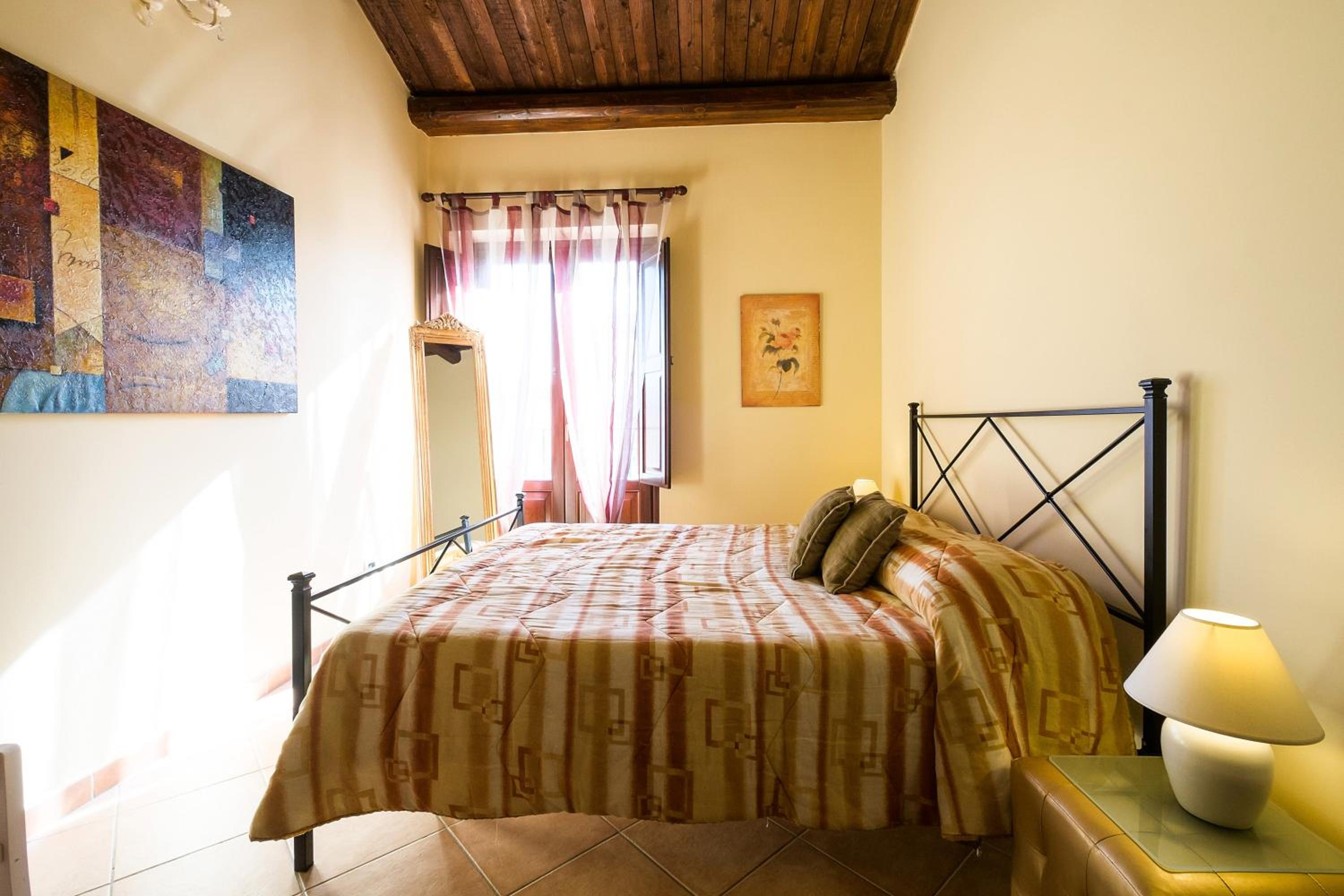 La Terrazza di Massimo en Palermo — hotel room