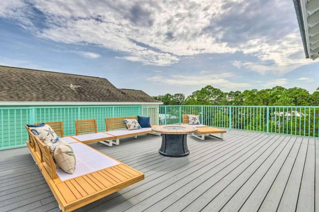 10 Min WalkTo 30A Beach Rooftop View & Cinema view 2