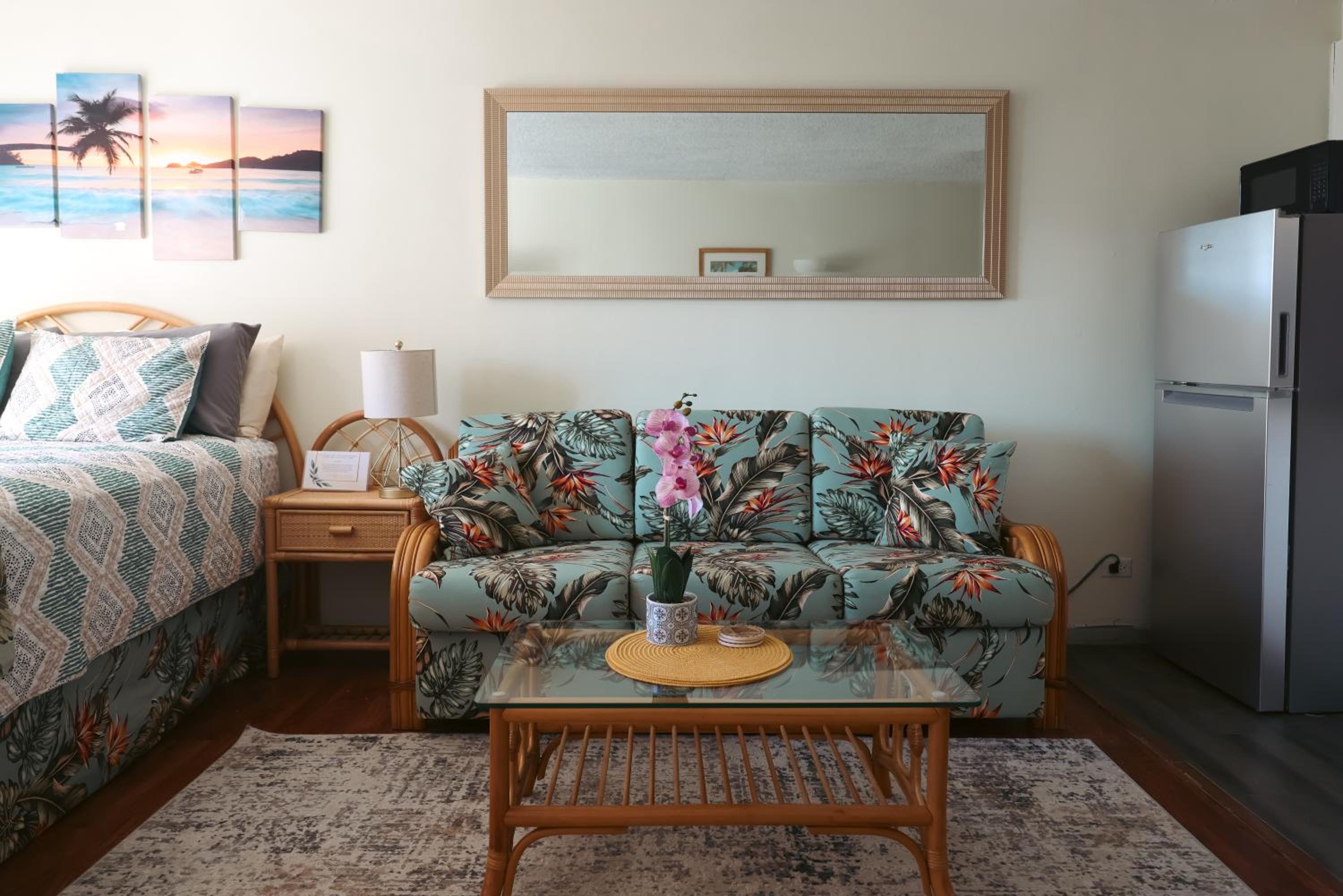 Tropical Studios at Marine Surf Waikiki - FREE PARKING - BEST LOCATION - FULL KITCHEN - SWIMMING POOL 照片第 27 張,共 263 張