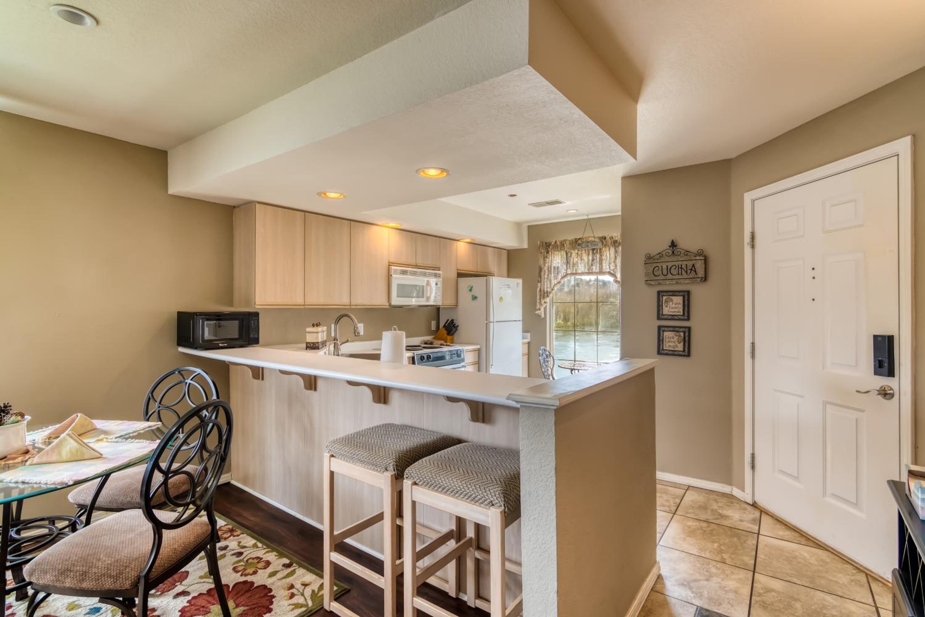 Lakefront Condo at Diamond Resort view 4