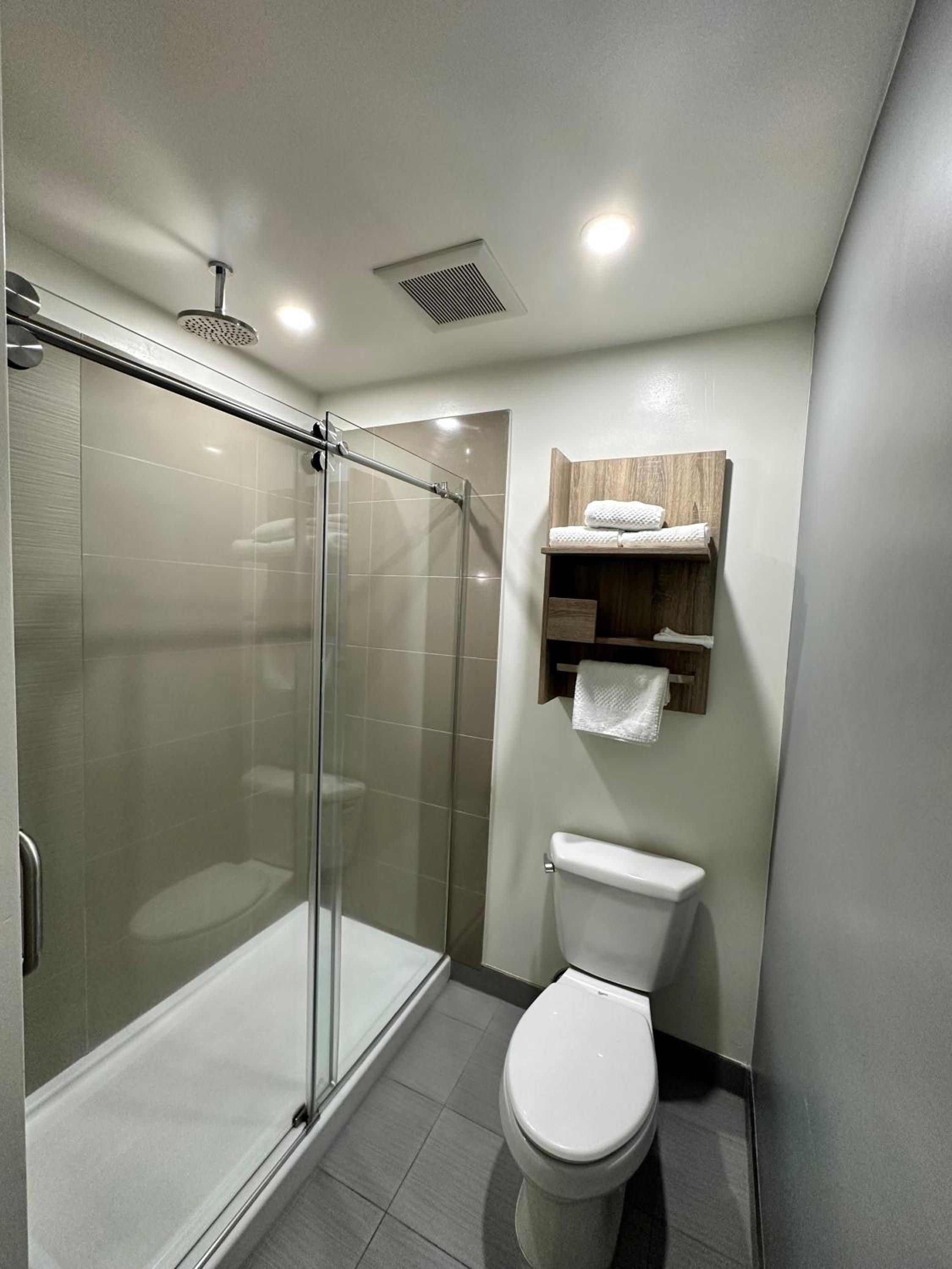 Chico Vacations - Quality Inn Near Chico State - Property Image 3