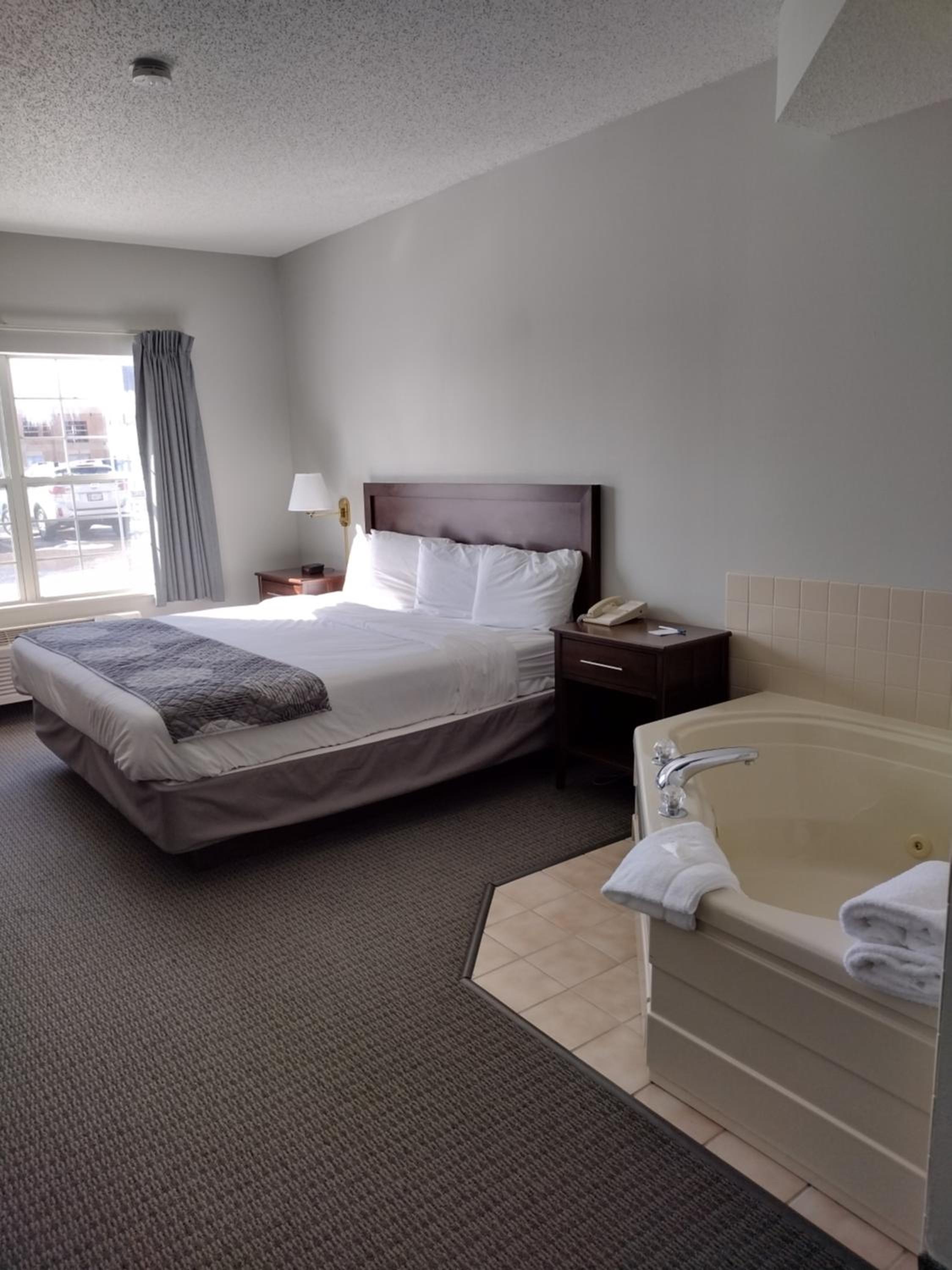Hastings Country Inn - Property Image 1