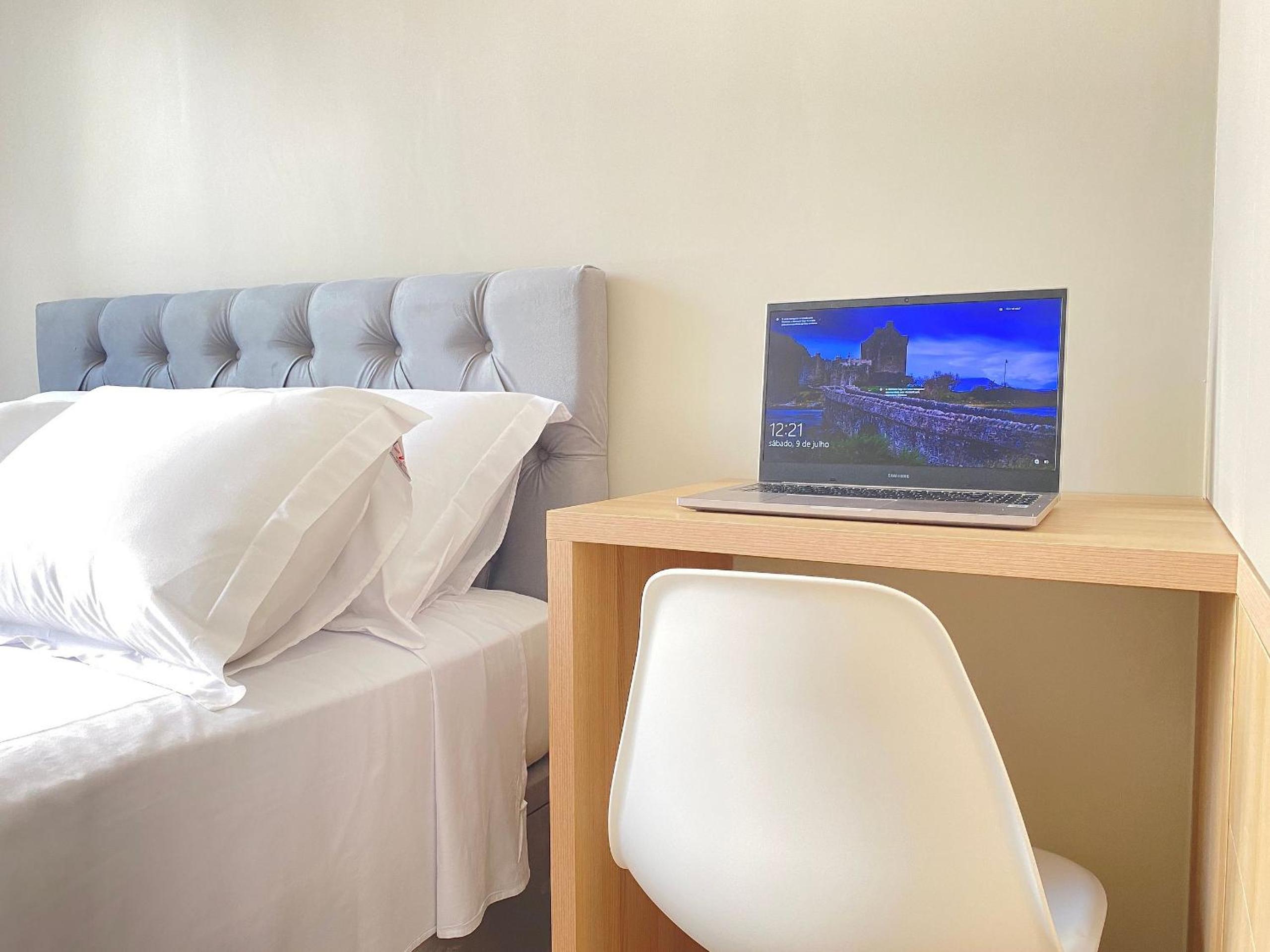 POS32B - Lindo Espaço, Climatizado, TV Smart