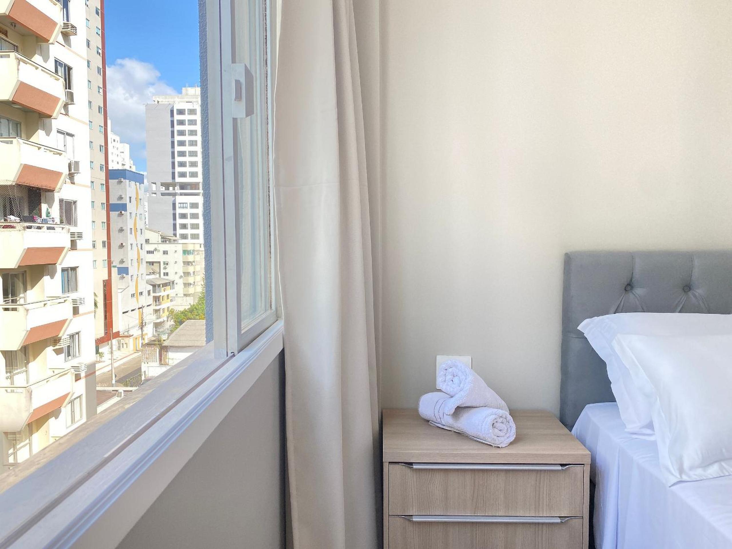 POS32B - Lindo Espaço, Climatizado, TV Smart