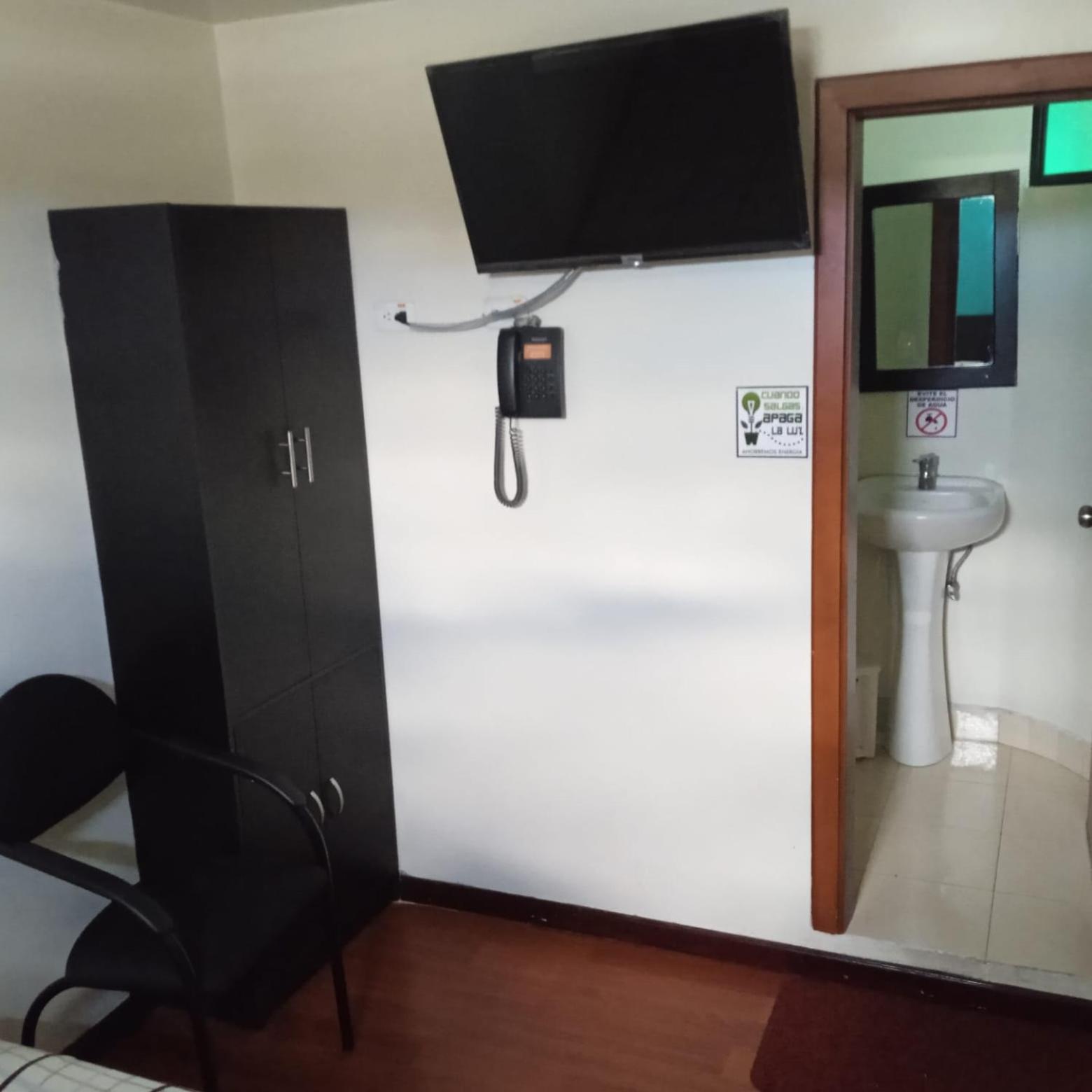 HOSTAL CRIDMY