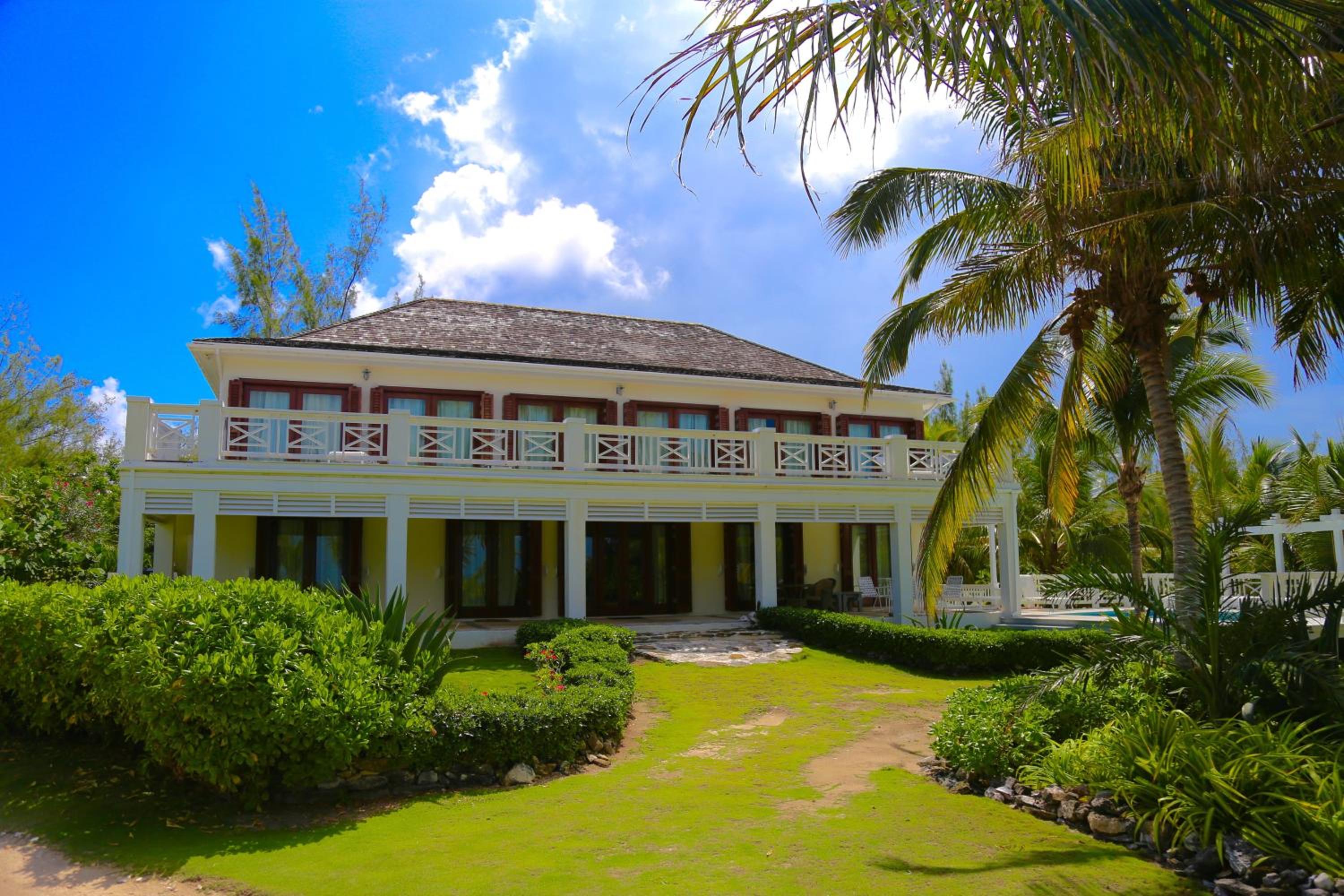 Alfred House & Cottage home