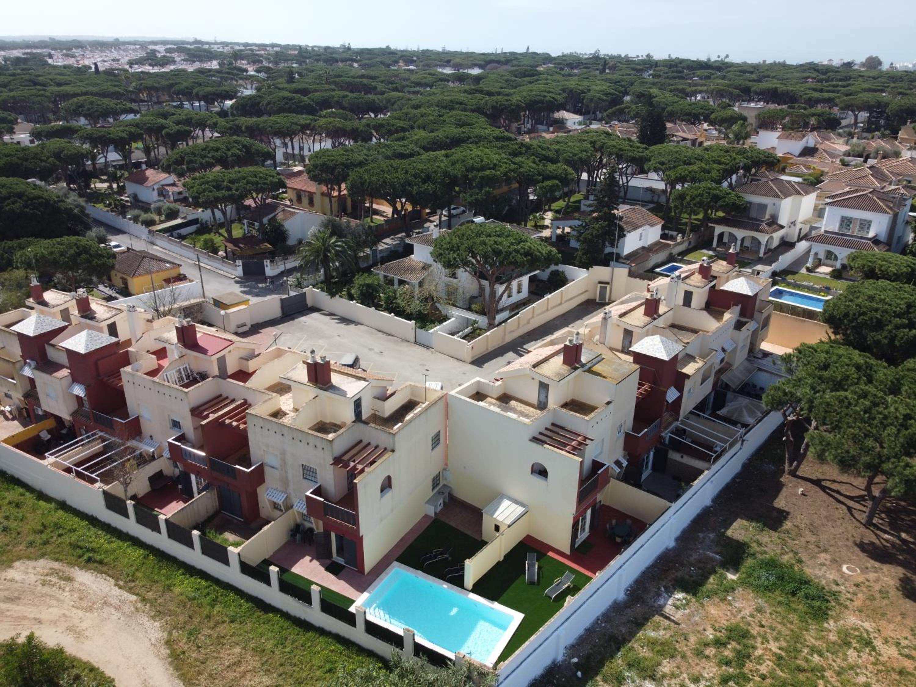 Casa piscina playa Barrosa Delfin 7 view 4