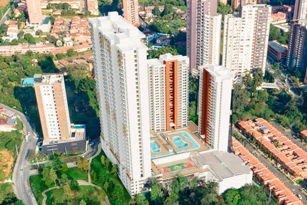 Penthouse Lujo Itagui 40 Piso Vista Panoramica Jacuzzi Sauna Largo Plazo