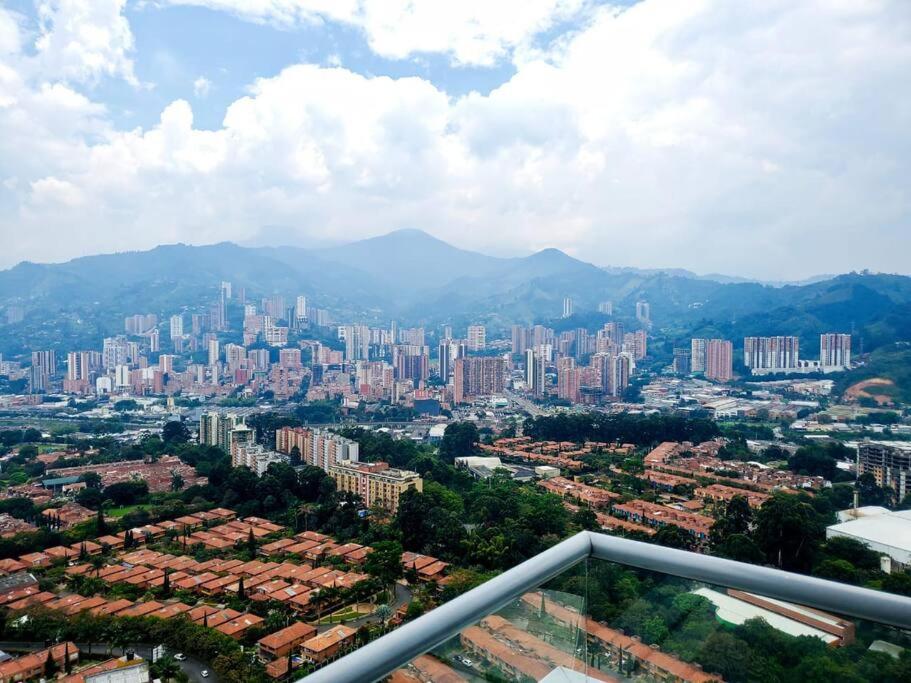 Penthouse Lujo Itagui 40 Piso Vista Panoramica Jacuzzi Sauna Largo Plazo