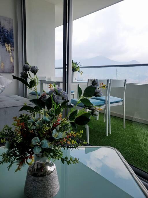 Penthouse Lujo Itagui 40 Piso Vista Panoramica Jacuzzi Sauna Largo Plazo