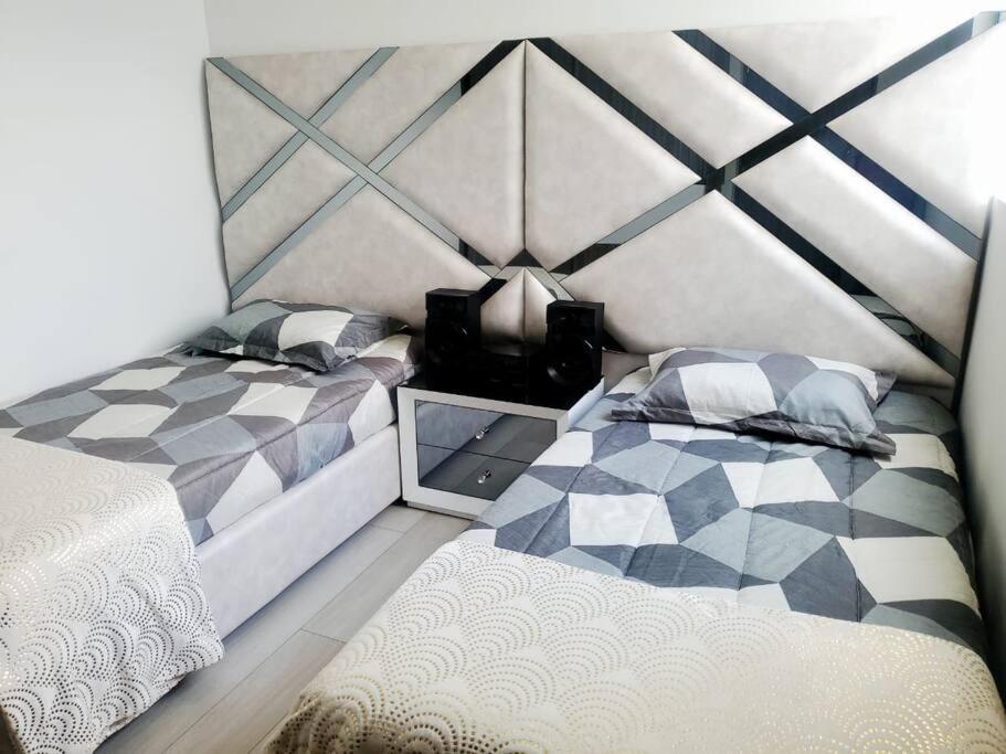 Penthouse Lujo Itagui 40 Piso Vista Panoramica Jacuzzi Sauna Largo Plazo