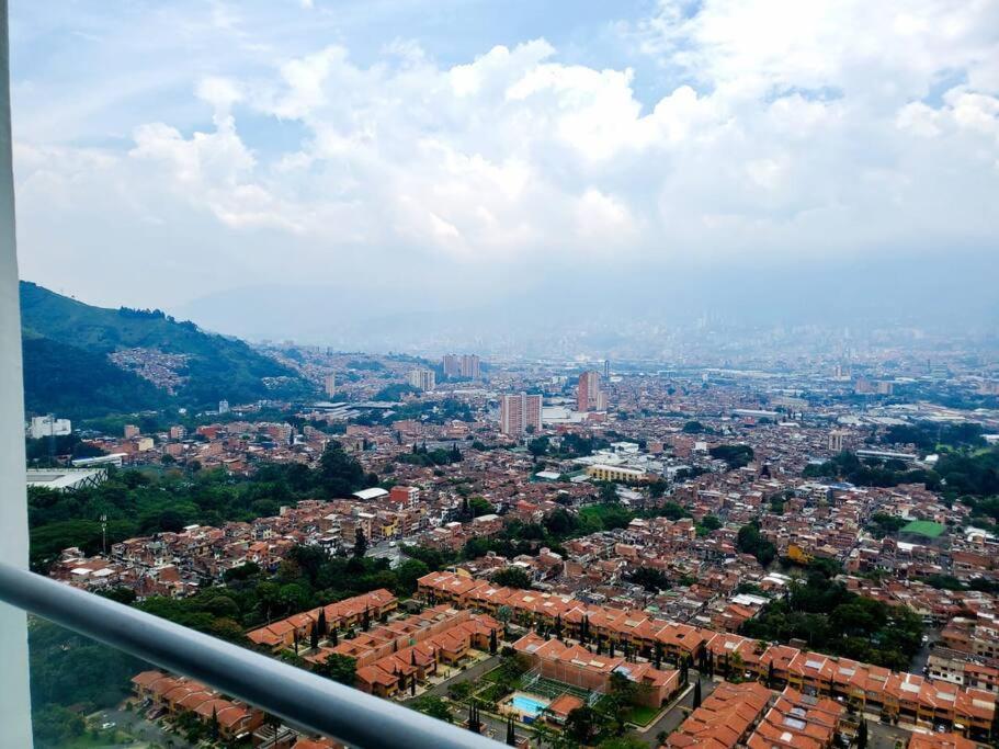 Penthouse Lujo Itagui 40 Piso Vista Panoramica Jacuzzi Sauna Largo Plazo