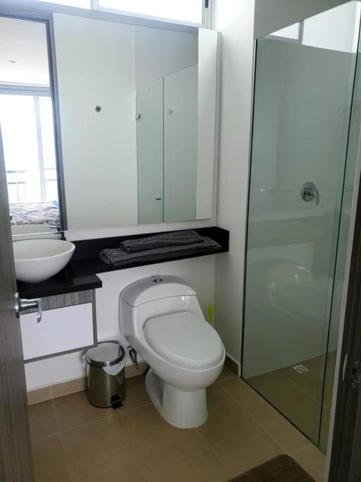 Penthouse Lujo Itagui 40 Piso Vista Panoramica Jacuzzi Sauna Largo Plazo