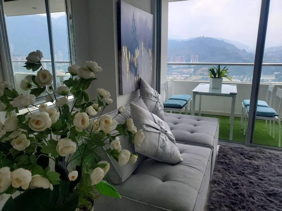Penthouse Lujo Itagui 40 Piso Vista Panoramica Jacuzzi Sauna Largo Plazo
