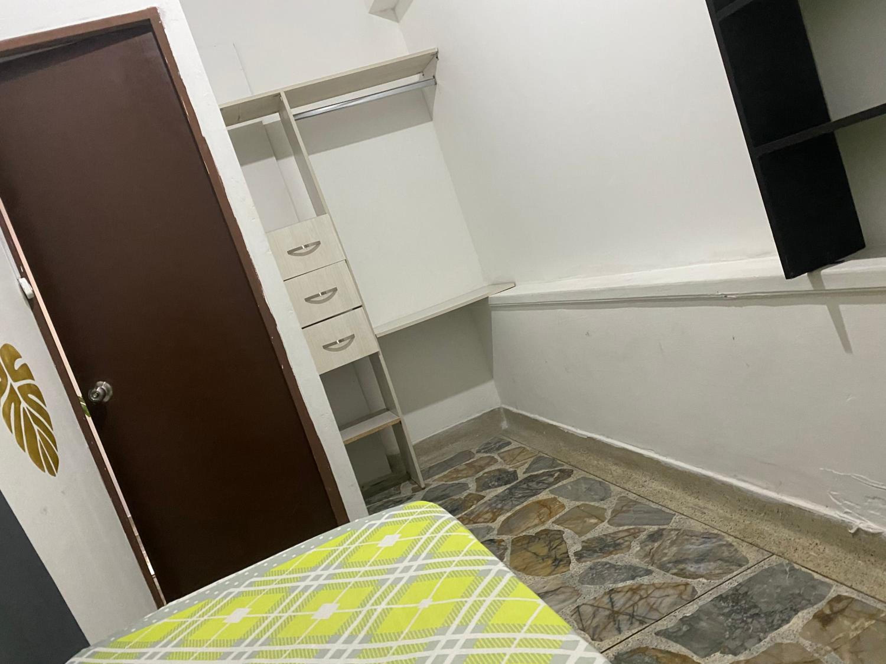 Lady Mom Hostal