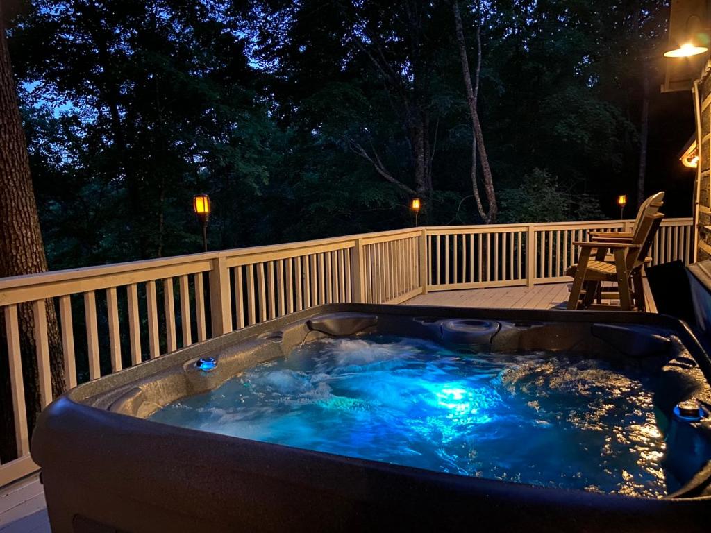 Bear Creek Cabin, Hot Tub, WIFI, Cozy Cabin Retreat in the Smokies Comfort & Fun for All view 3