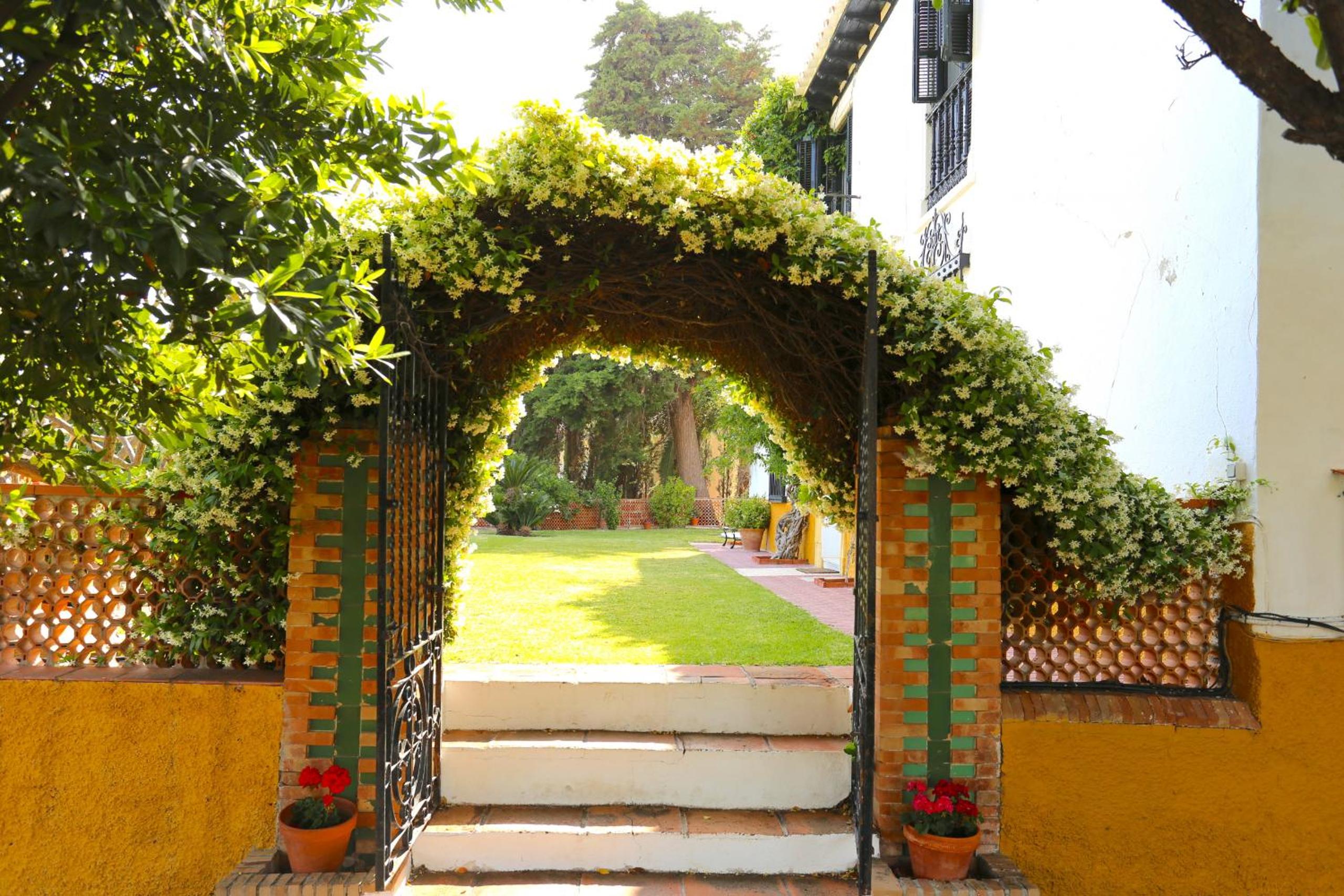 Hacienda Clavero Eight Sea View Apartment