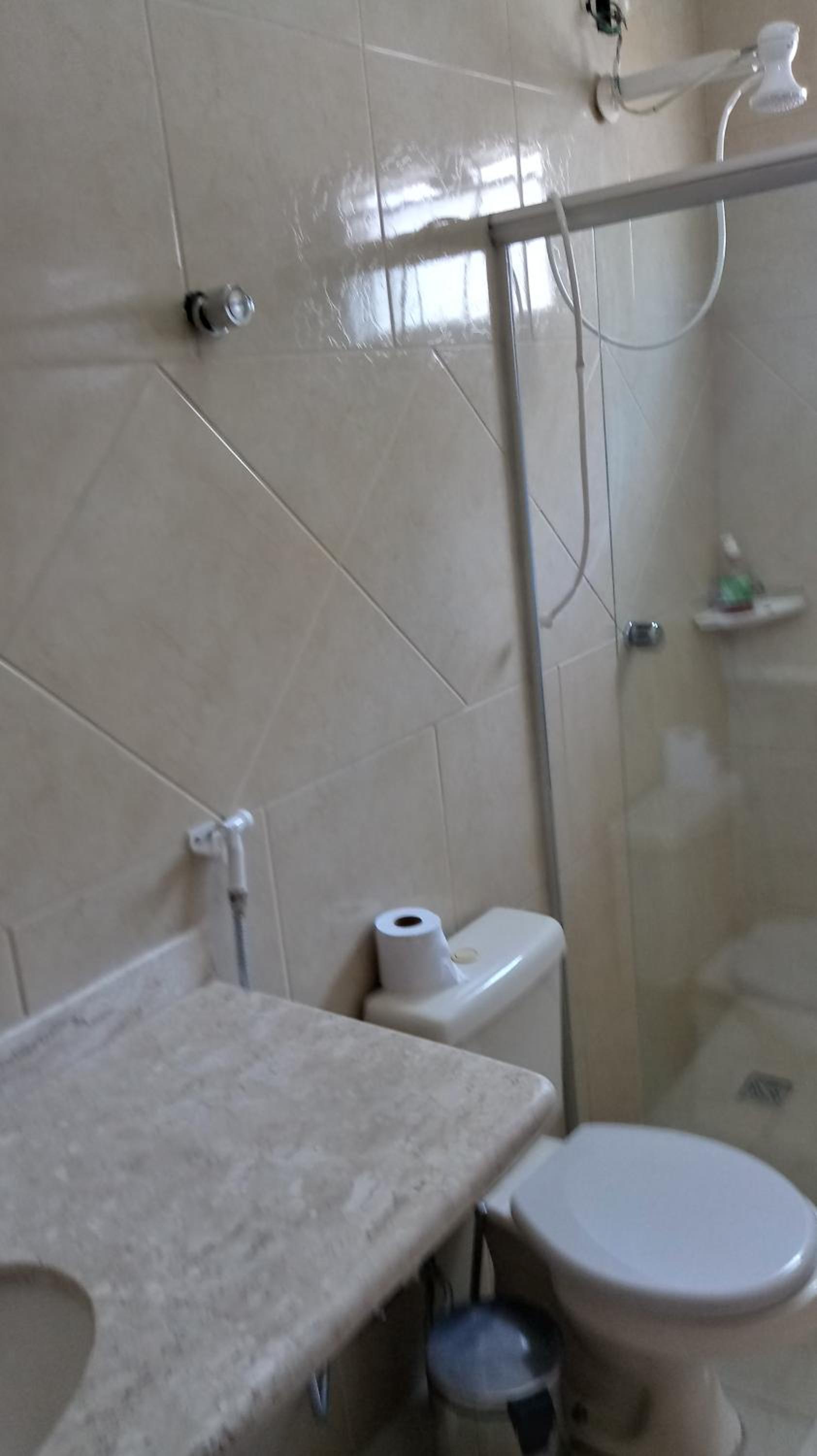 Sobrado Parque Mae Bonifacia 4 suites com ar e piscina