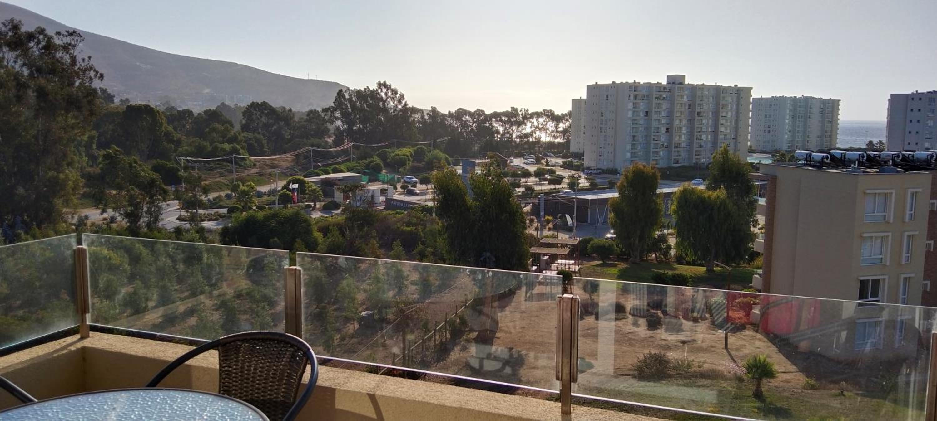 Departamento amplio y cómodo en Lomas de Papudo I, 2D 1B, para 4 personas, cercano a la playa