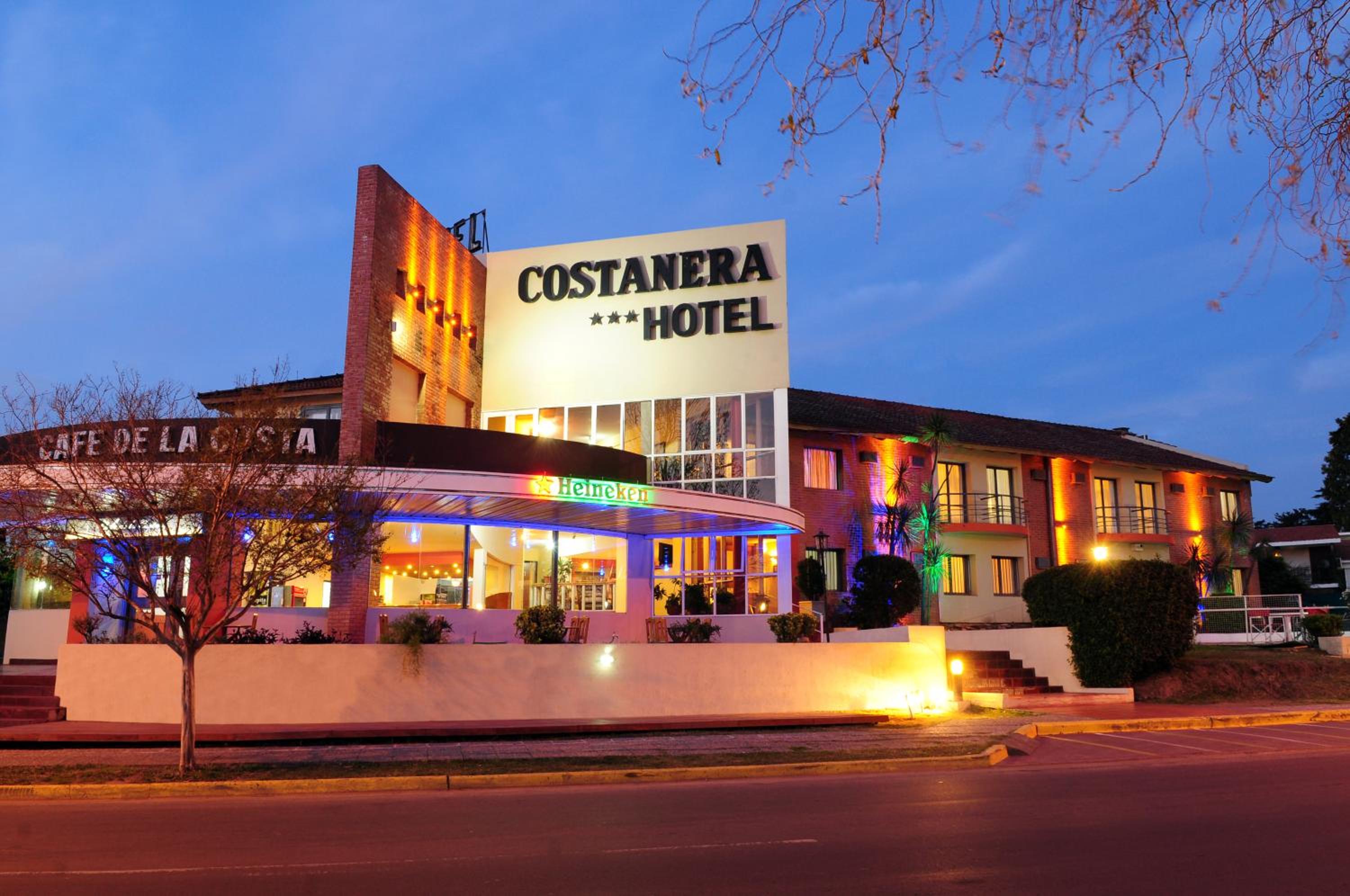 Hotel Costanera Hotel - Image 1