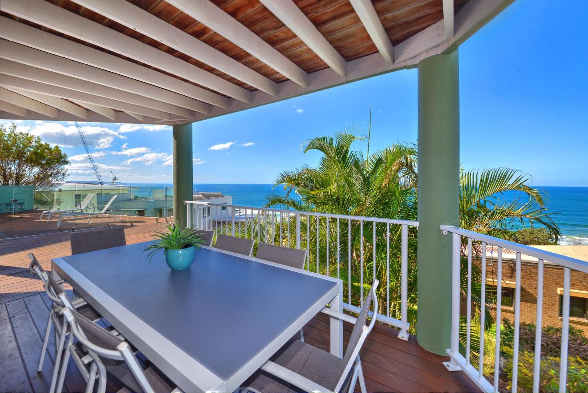 10 Mona Vista Court