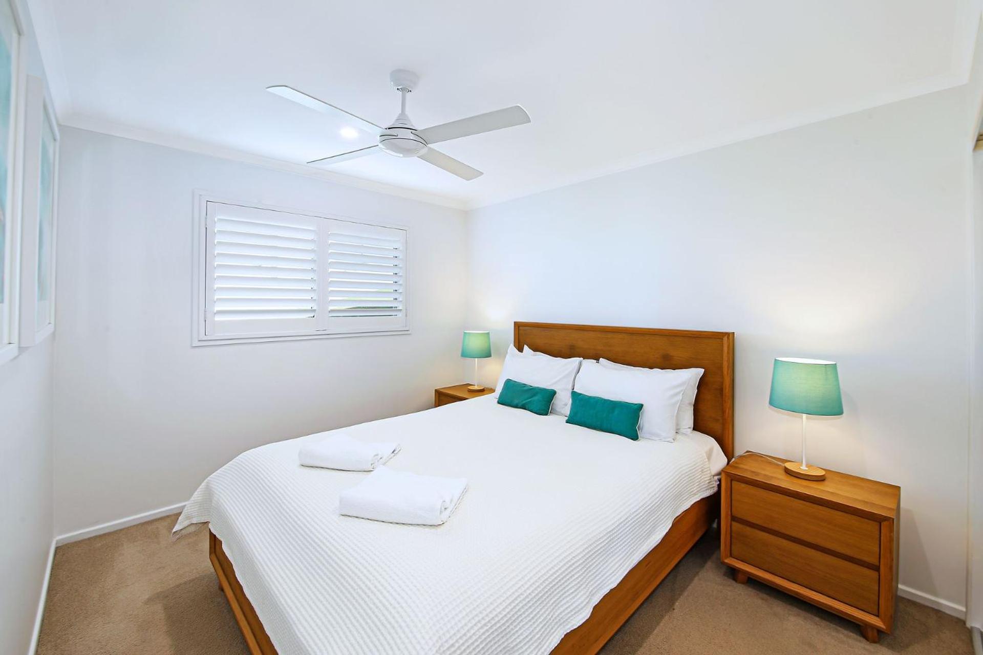 10 Mona Vista Court