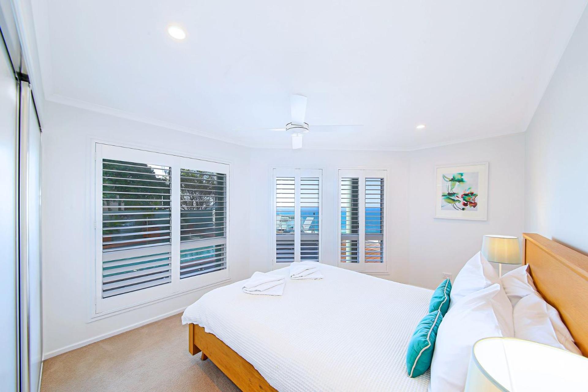10 Mona Vista Court