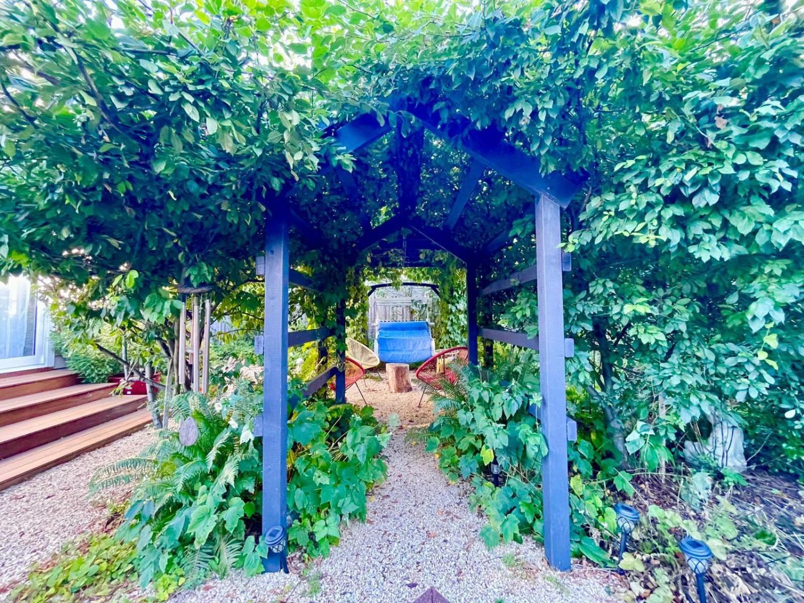 Mimosa House