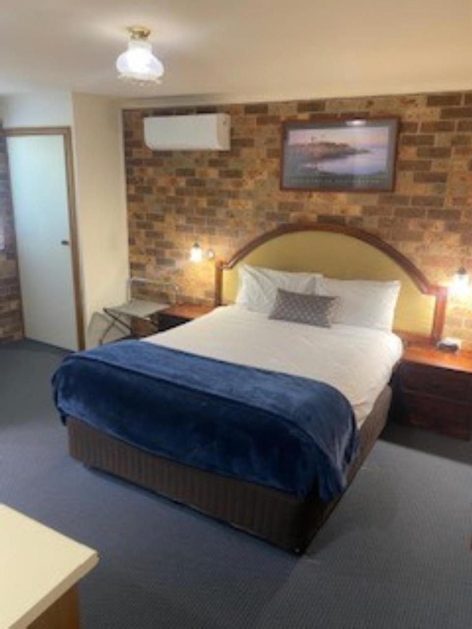 Kinross Inn