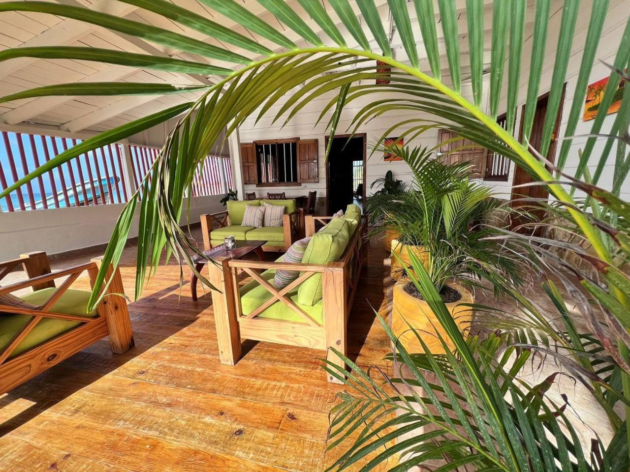 Sunset Bay B&B - hotel in Playa Coco, Brig Bay, Corn Island