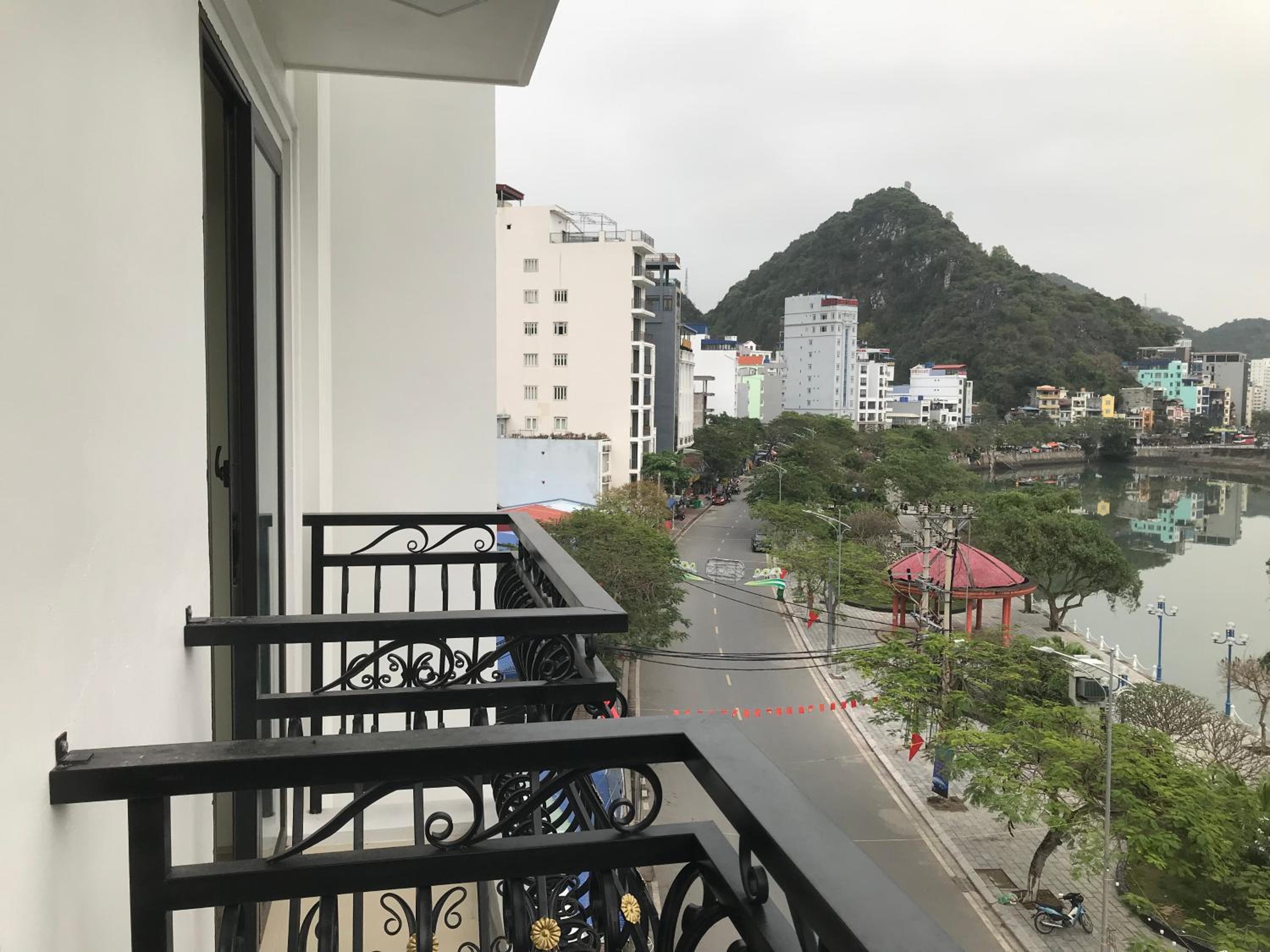 Photo 41