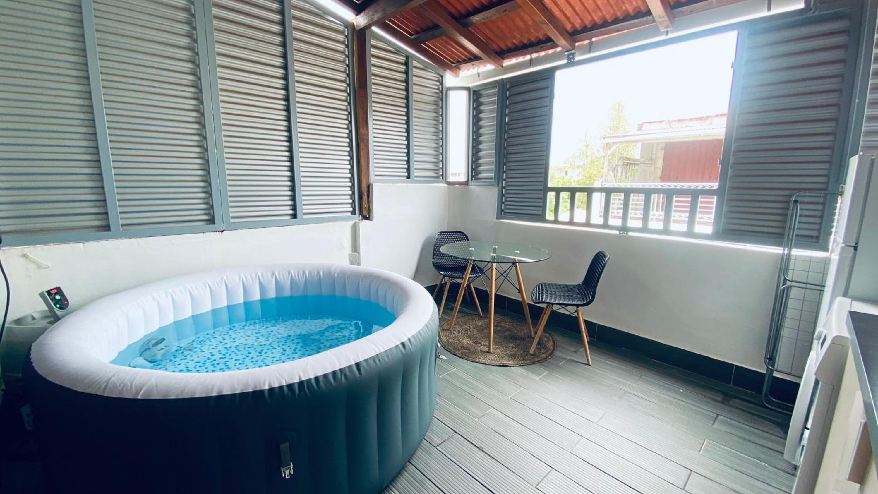 Cosy suite en centre ville view 3