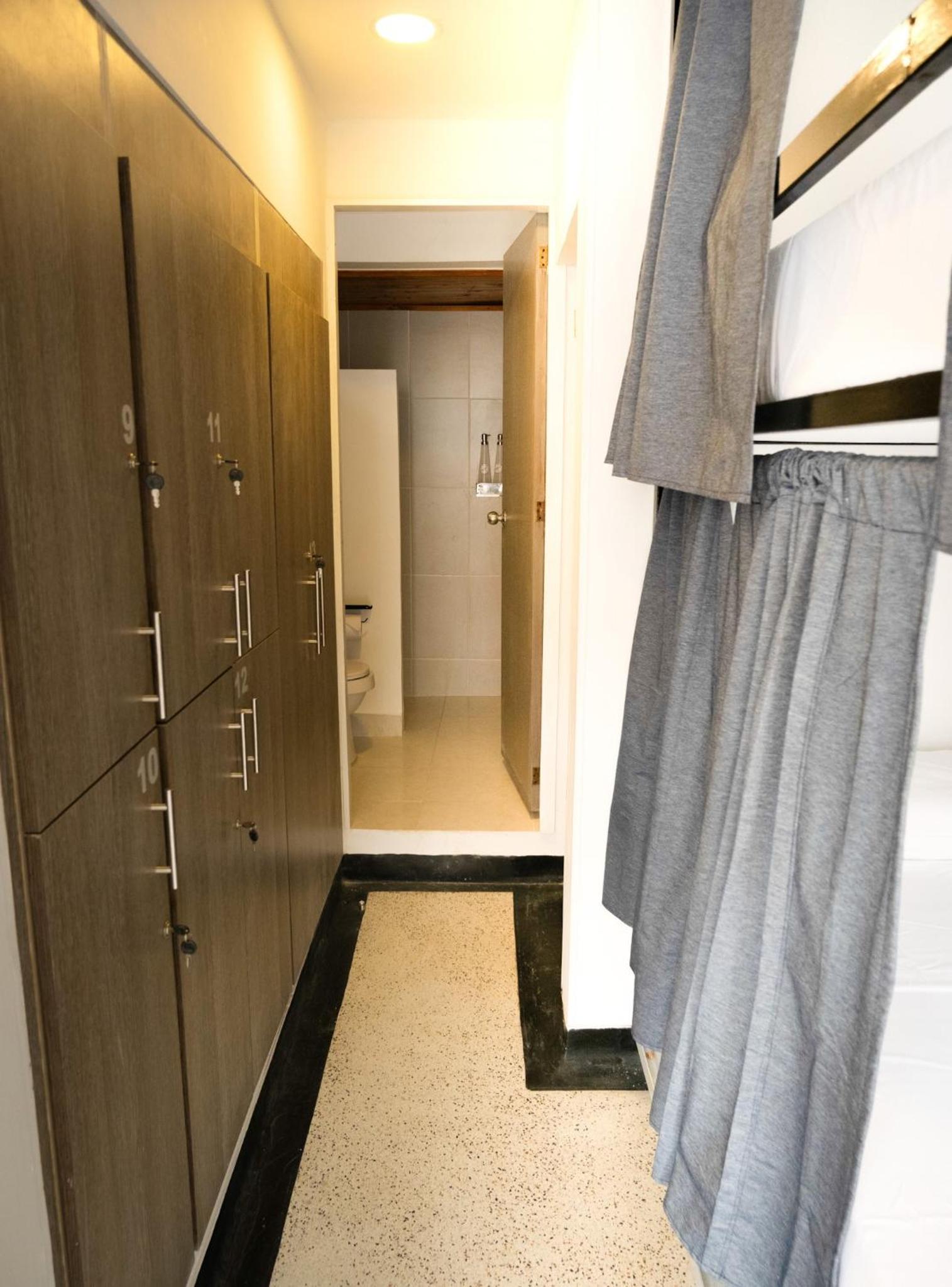 DeRequka Hostel