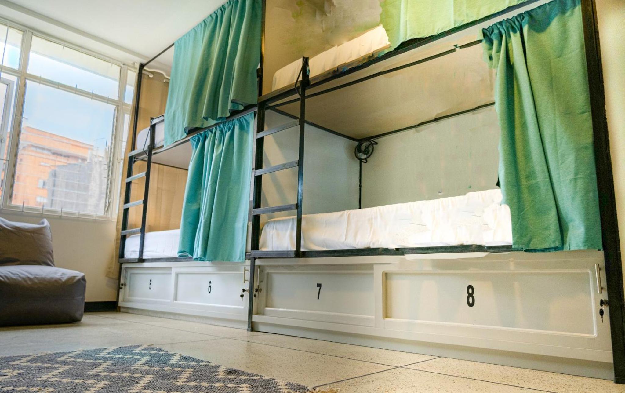 DeRequka Hostel