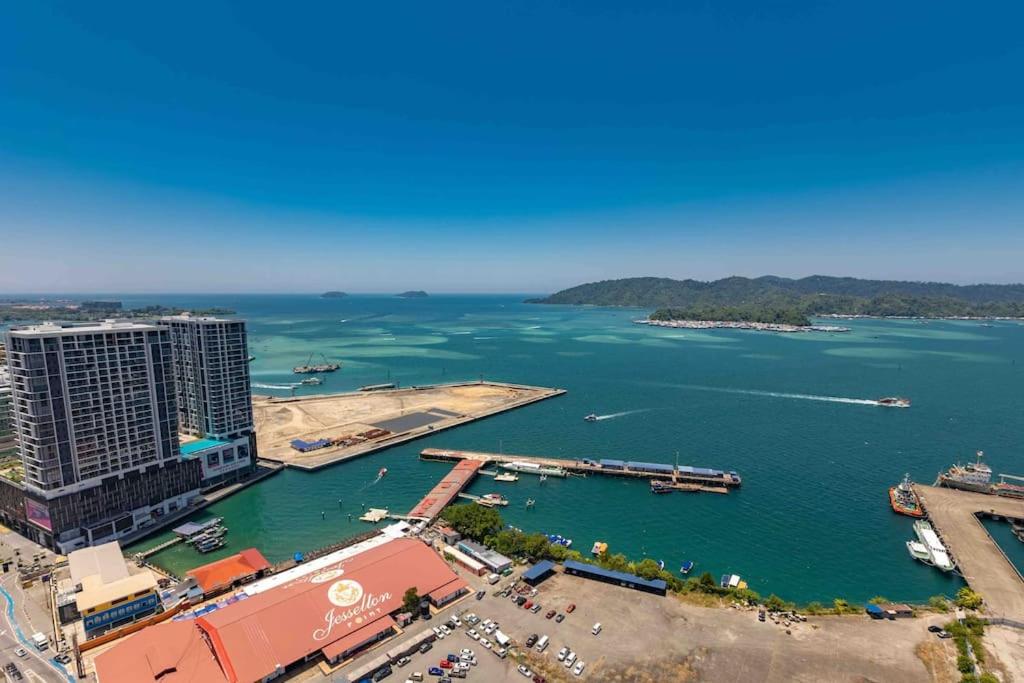 HayBay Jesselton Quay Deluxe Seaview Suite 海景观 photo 2