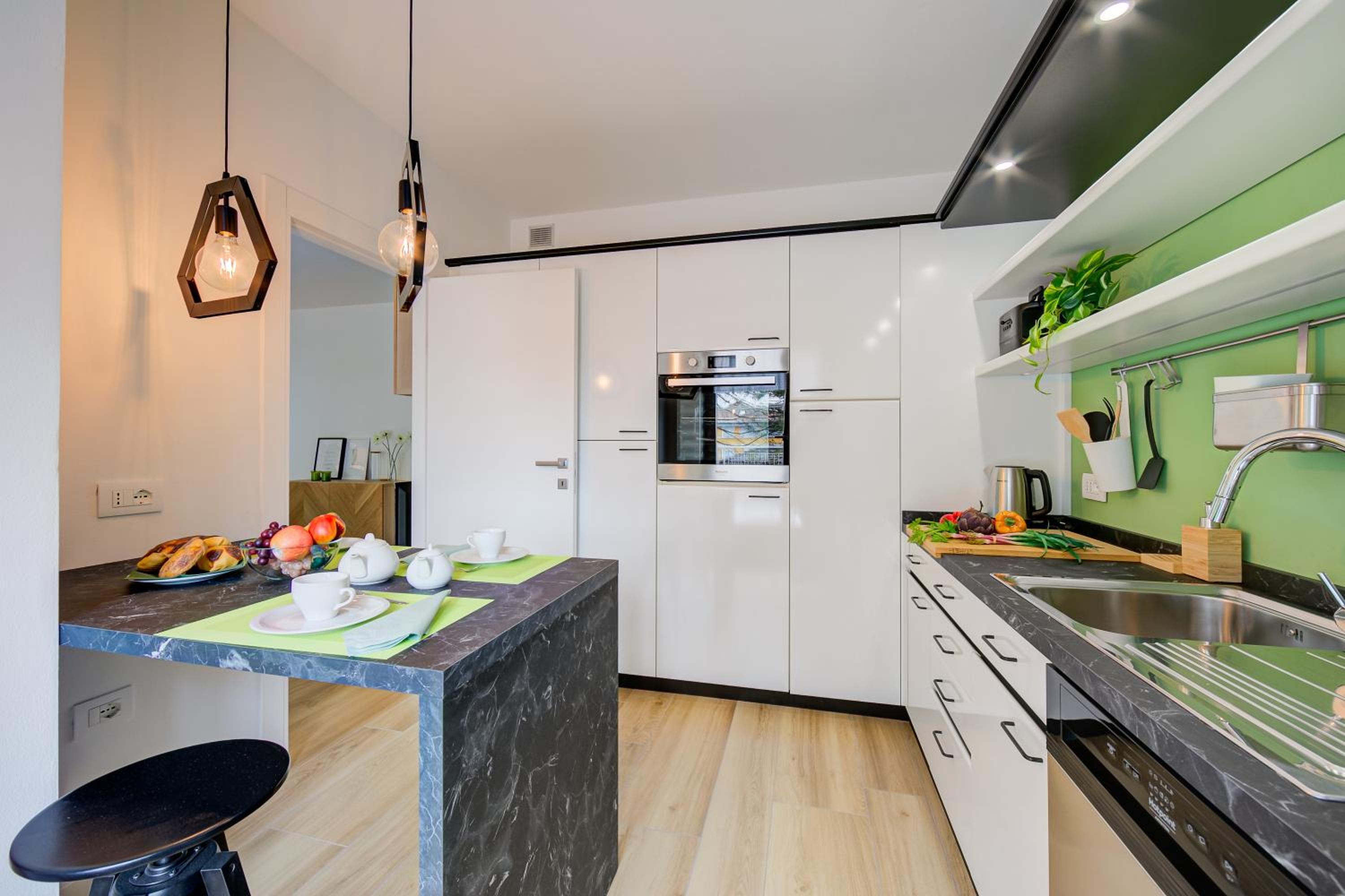 Balcone Sui Tigli Few Min From The Lake - Happy Rentals photo 4