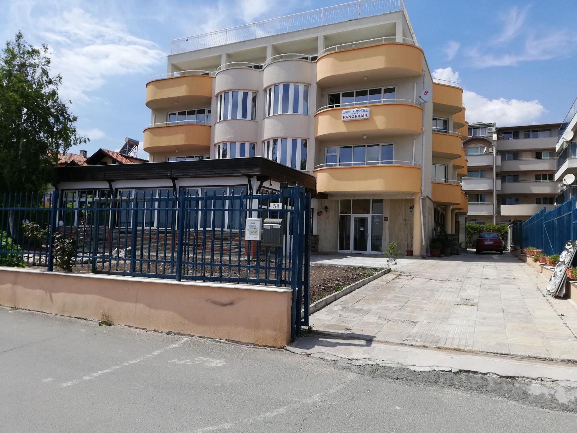 Panorama Chantall-izby,apartmány s výhľadom na more