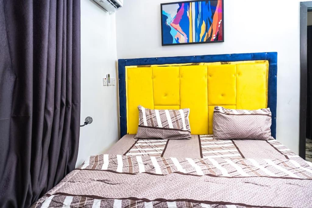 Elegant 1-Bed With Unlimited Starlink SuperFast Speed WiFi & 24hrs POWER view 5