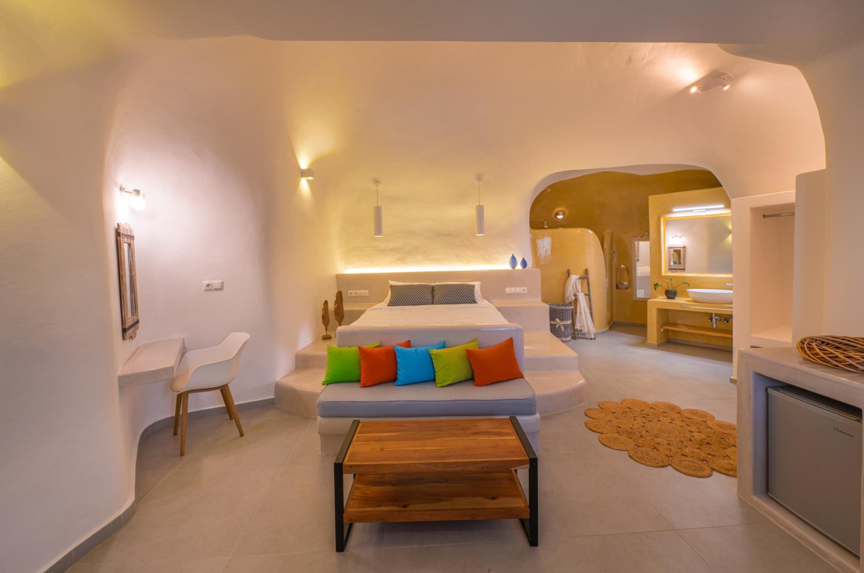 Santoterra Antigua Suites