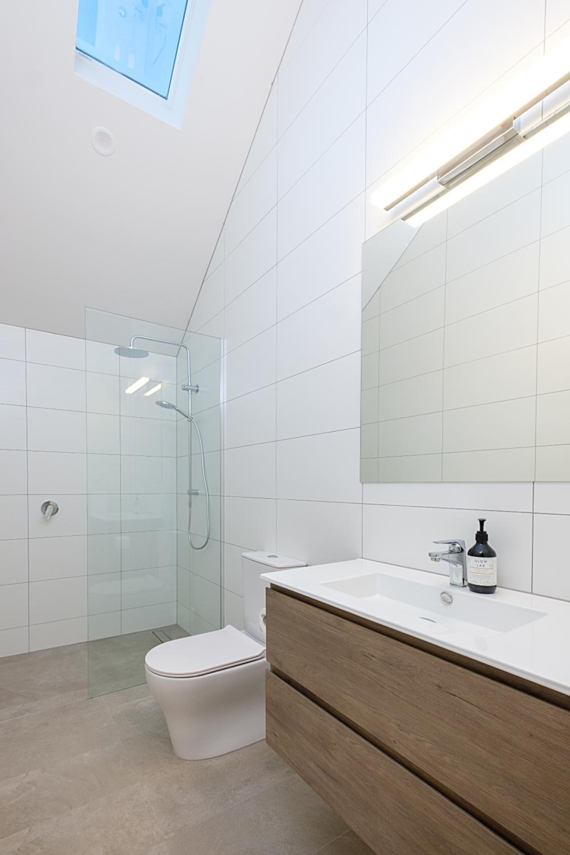 Serenity HG4A 4Br 3&half Ba with Absolute National Park Frontage