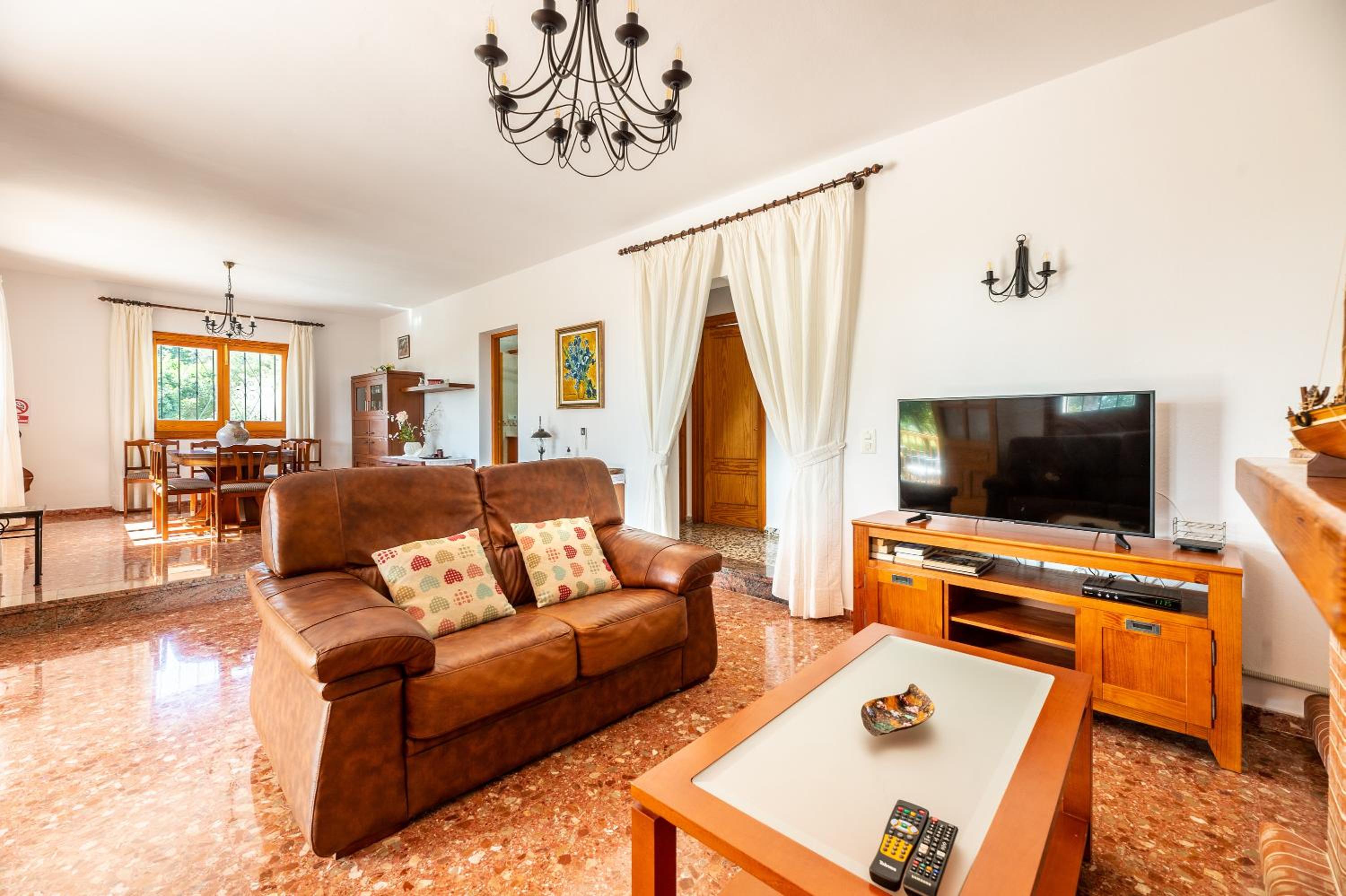 S'hort des Baladres Ibiza Villa view 4