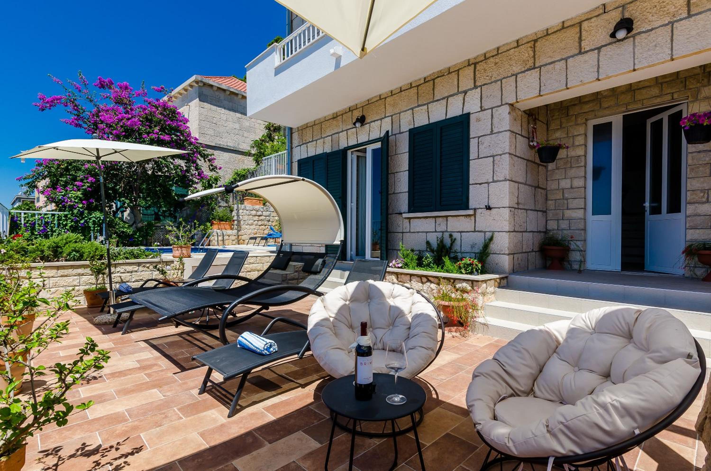 Villa Adrian