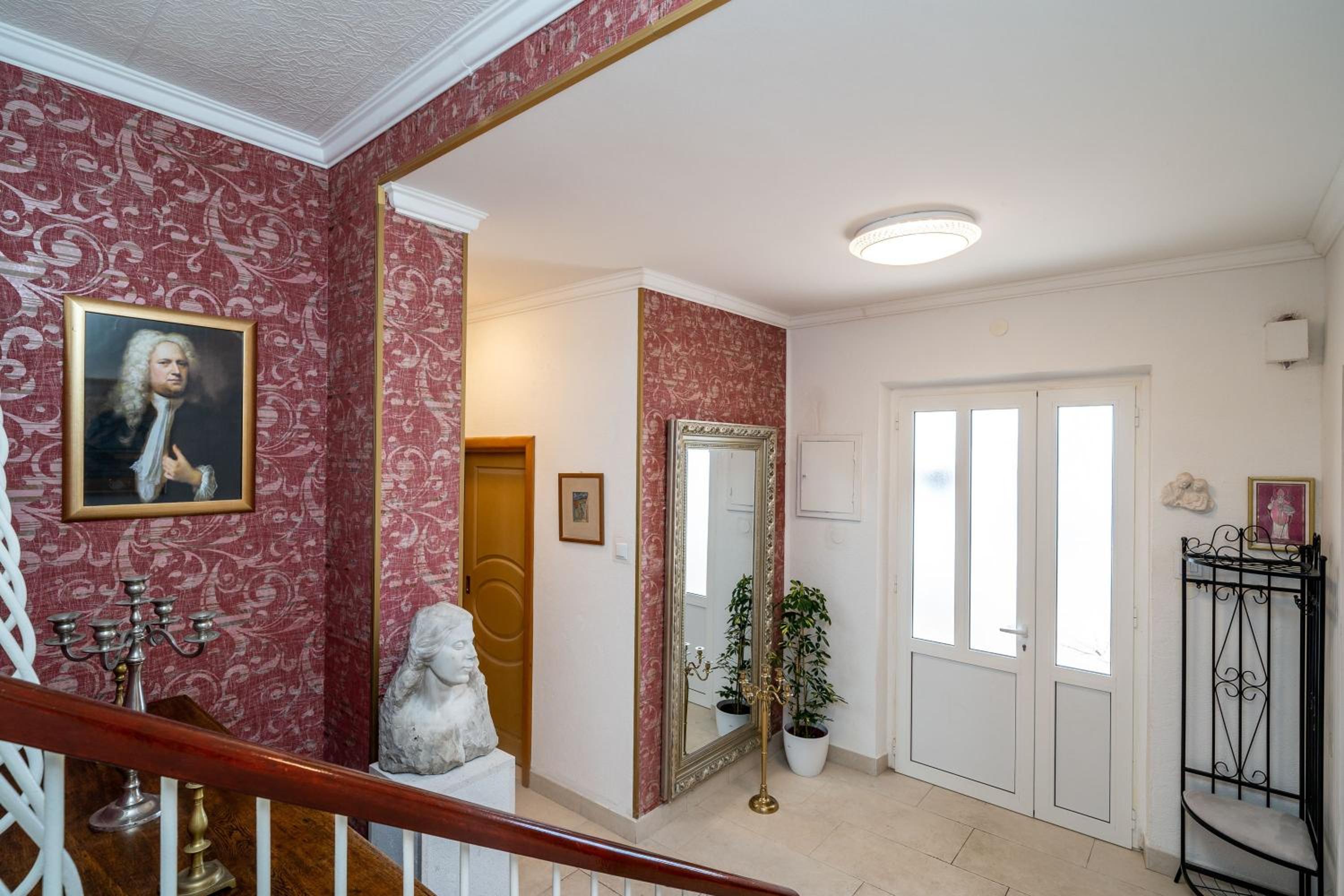 Villa Adrian