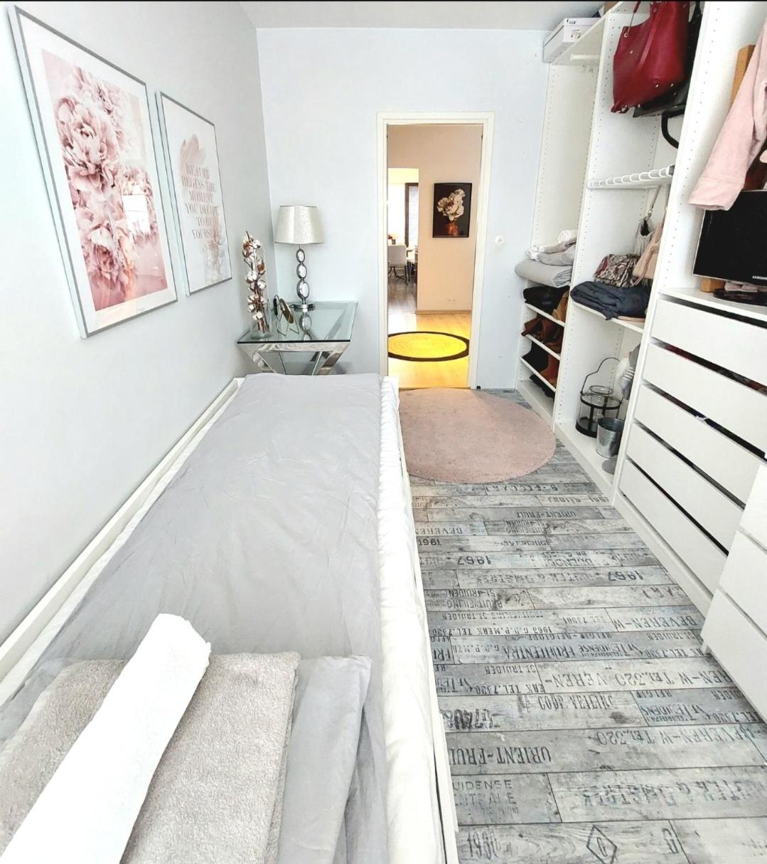 2 BR cityhome 1-6 pers, WIFI, washing machine