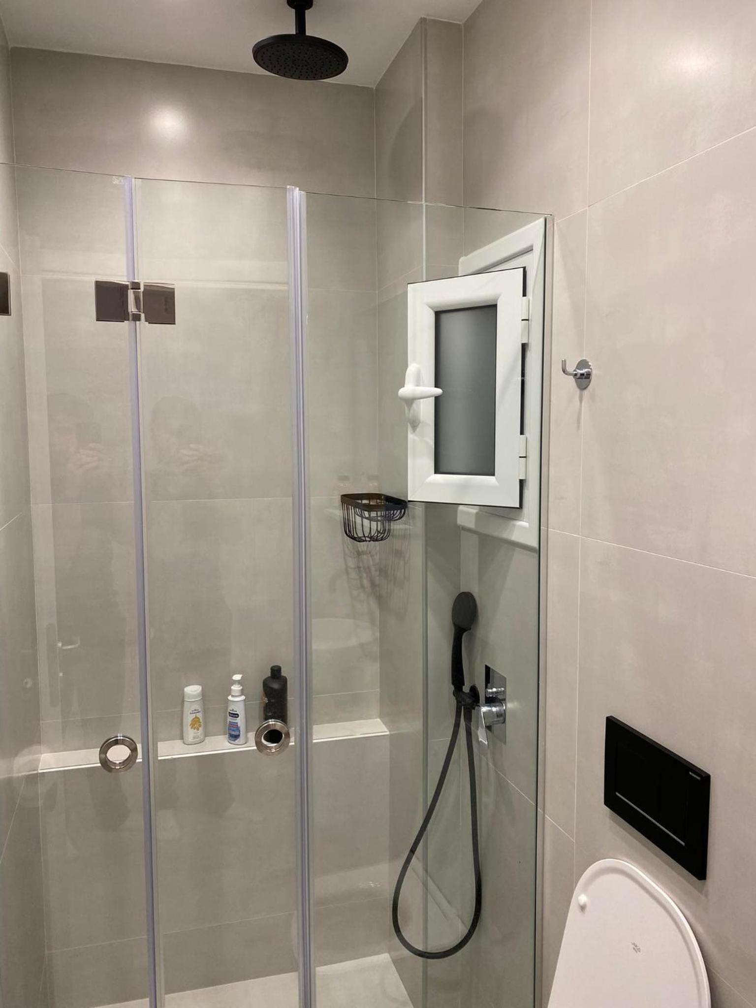 Modern studio apartment B