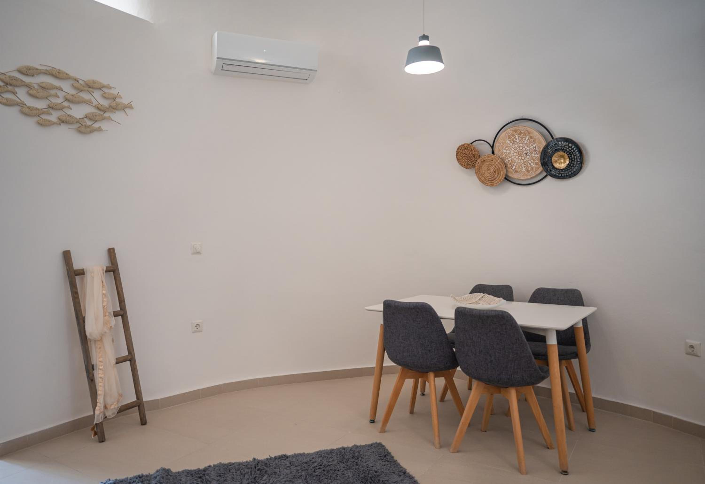 Santoterra Antigua Suites