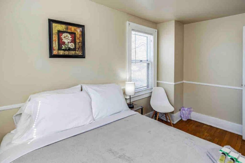 Fabulous House near Airpt/DwTN/UofR view 2