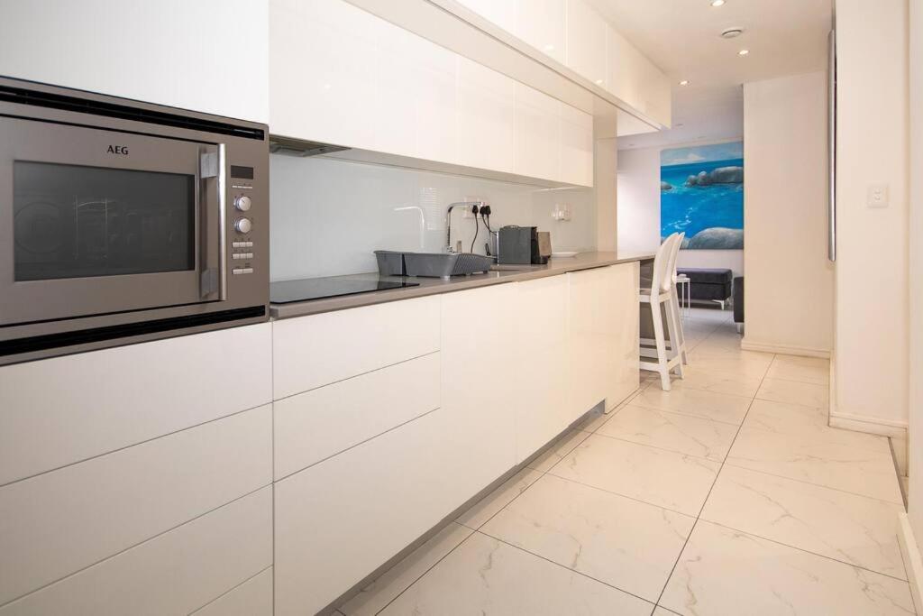 506 The Granger Magnificent apartment view 3